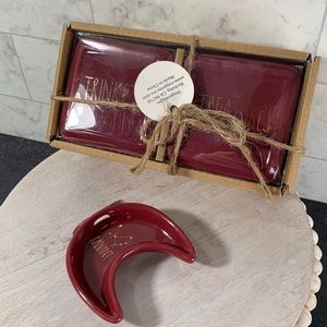 Sealed  - Set of TRINKETS TREASURES two jewelery boxs and RADIANT earring holder